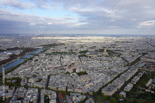 Paris from the sky © pablolia