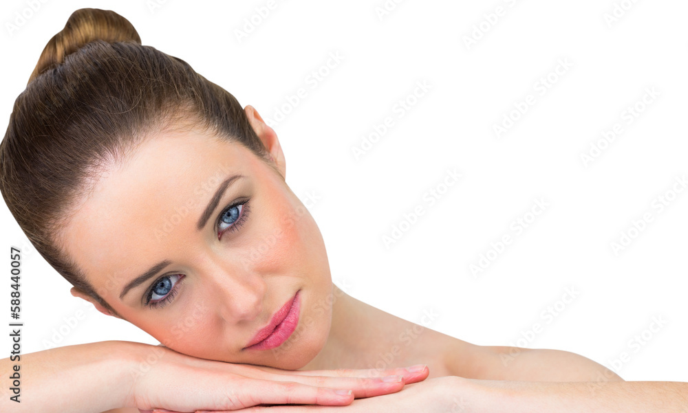 Naklejka premium Beautiful brunette smiling at camera