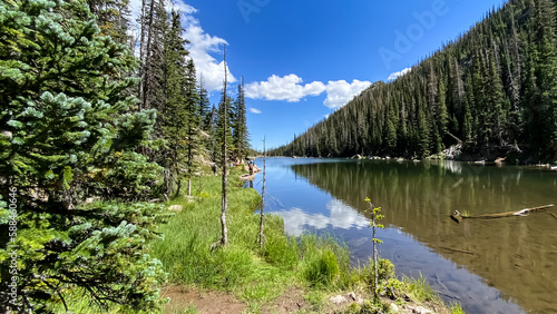 Fototapeta Naklejka Na Ścianę i Meble -  Dream Lake in Rocky Mountain National Park