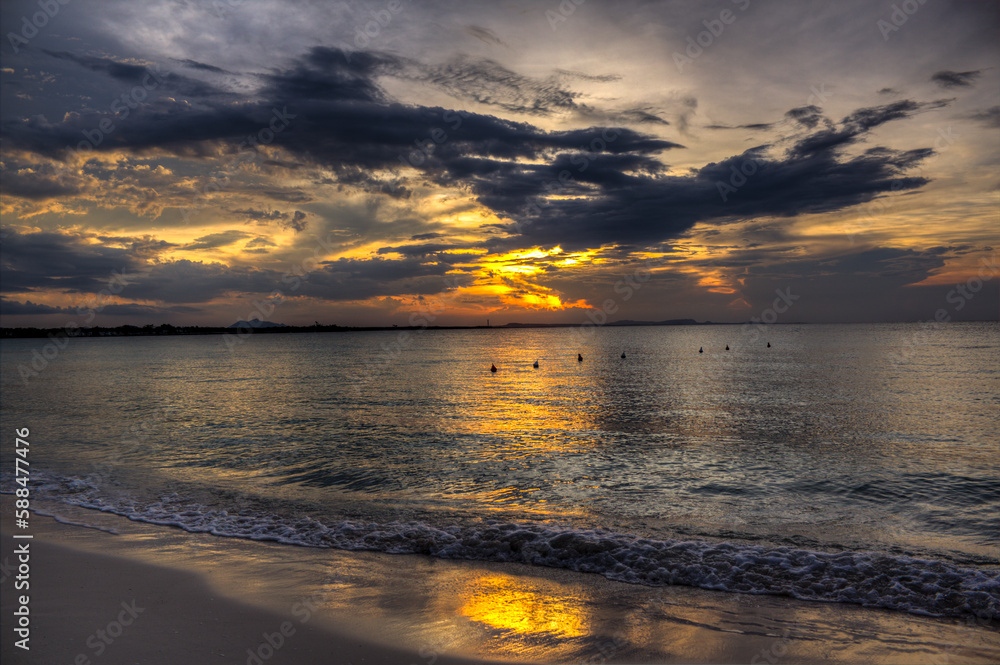 Fototapeta premium sunset over the ocean