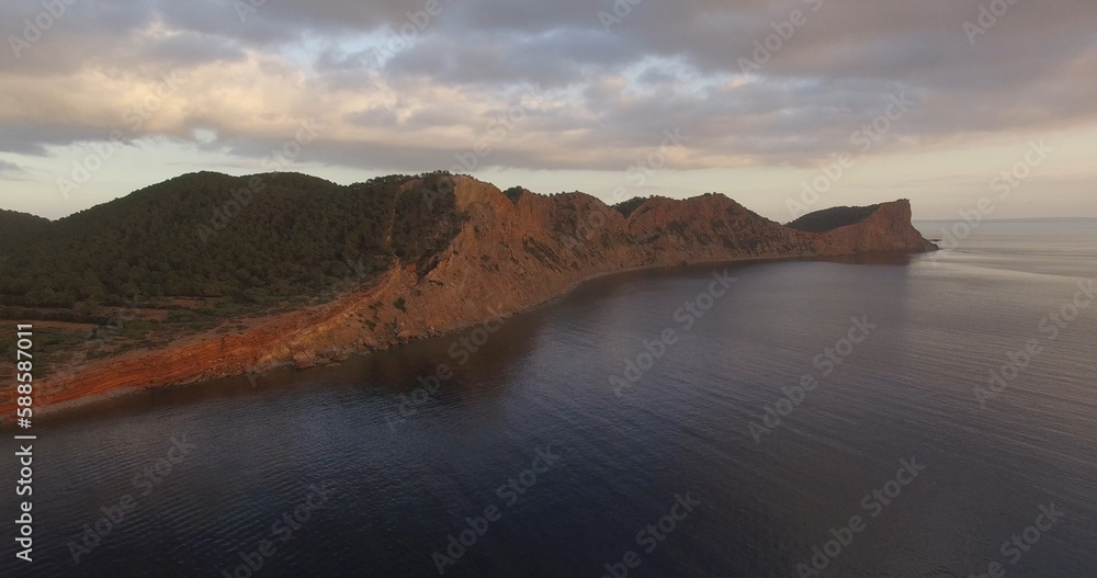 Fototapeta premium Idyllic view of mountain by sea