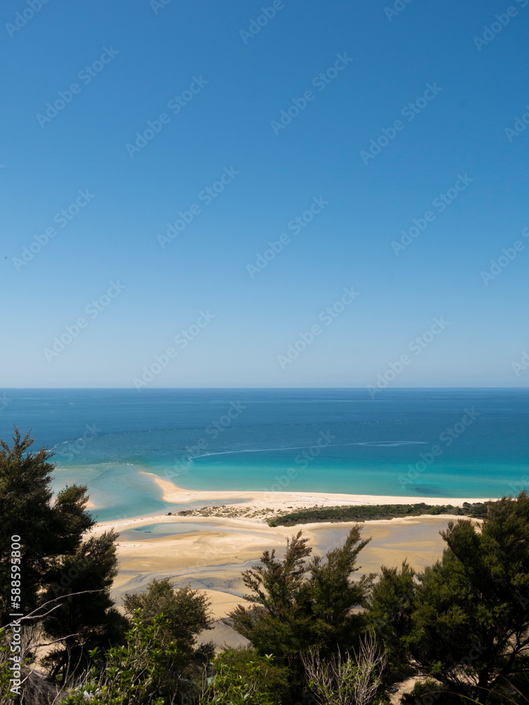 beach and horizon, 2