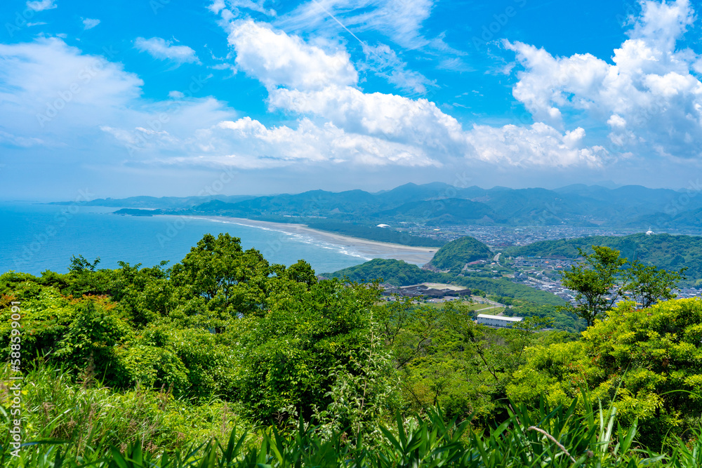 米ノ山展望台から見る小倉ヶ浜方面の風景 米ノ山展望台から見る小倉ヶ浜方面の風景
