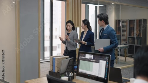 Successful business people talking in office,4K