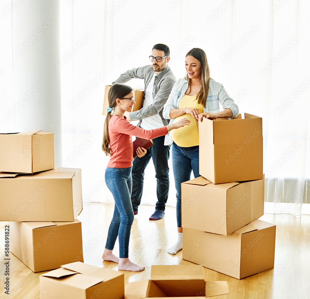 child family box home house moving happy apartment pregnant mother father daughter relocation new property parent pregnancy child family box home house moving happy apartment pregnant mother father daughter relocation new property parent pregnancy