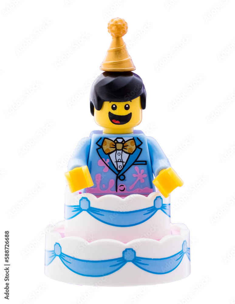 Obraz premium Dortmund - Deutschland 4. April 2023 Lego Minifigure Mann mit Torte