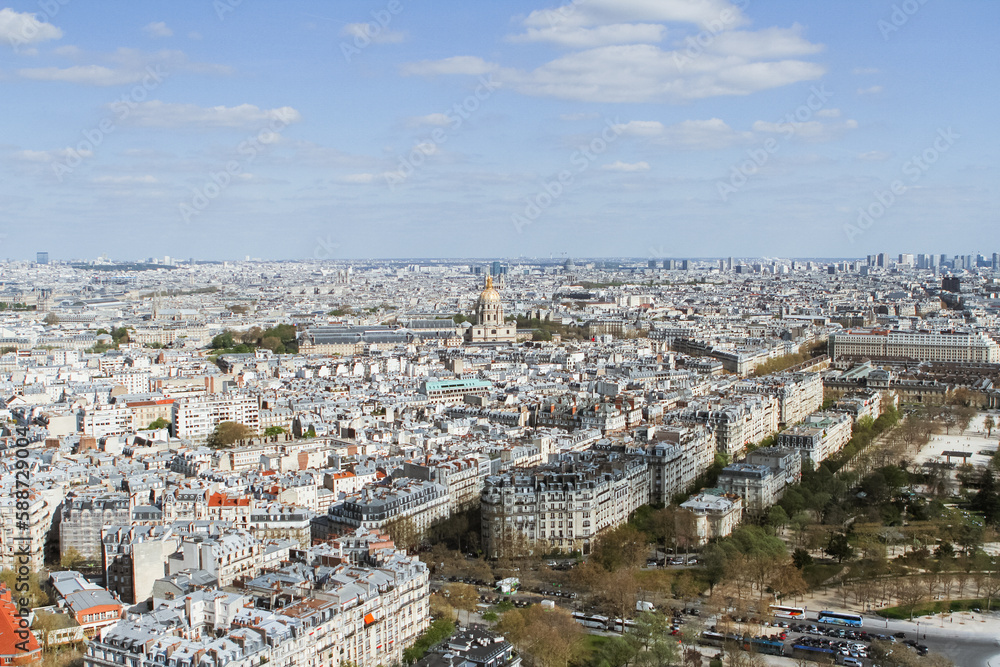 paris skyline view in daytime