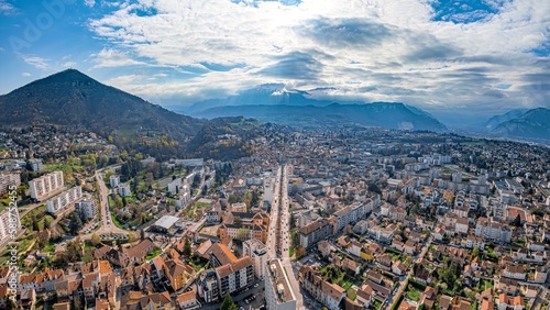Voiron vue de drone, Isère, Auvergne-Rhône-Alpes, France