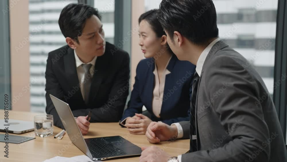 Confident business people having a meeting,4K Confident business people having a meeting,4K