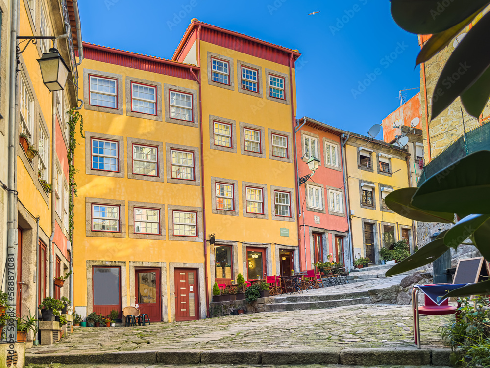 Fototapeta premium Largo da Pena Ventosa in Porto, Portugal. Quiet square in old city centre