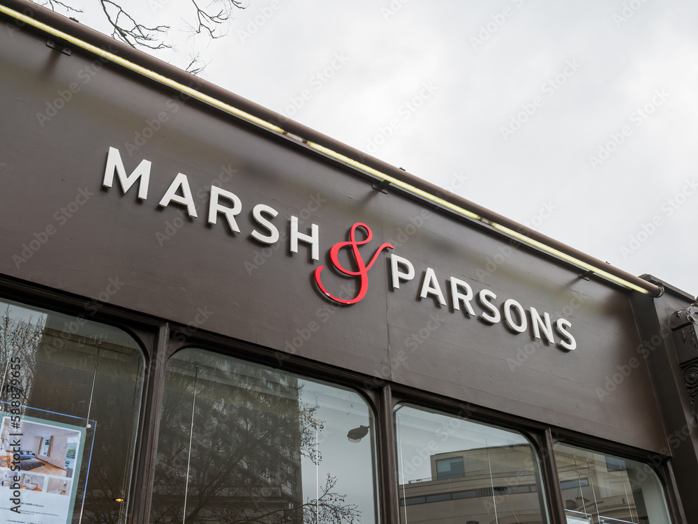 London, UK, April 1st 2023:Marsh and Parson Notting Hill estate agents ...