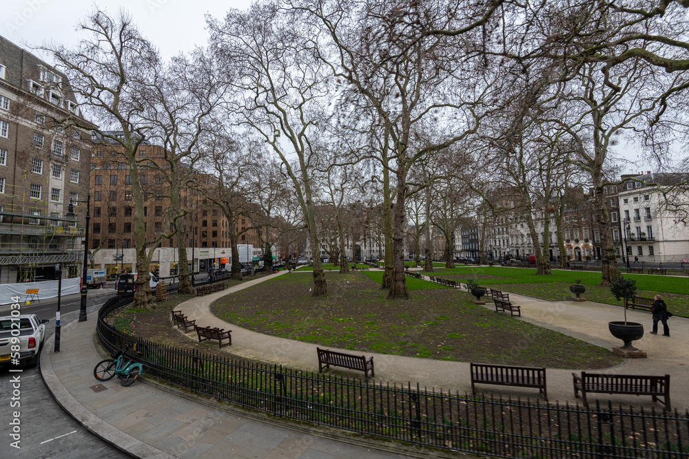 Obraz premium London Roads and street early morning near Trafalgar square west minister 