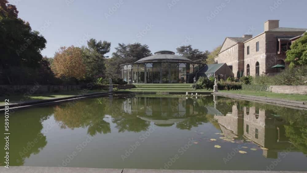 Drone Flying Over Fountain - Jasna Polana, Princeton, NJ - 4K Shot of Gazebo in Forefront Drone Flying Over Fountain - Jasna Polana, Princeton, NJ - 4K Shot of Gazebo in Forefront