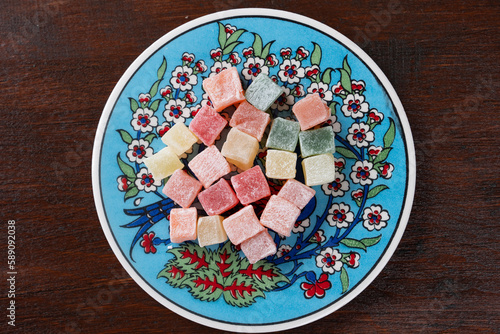 Tableau sur toile Traditional Turkish Delight (Turk Lokumu) and  Ottoman Tile Photo, Uskudar Istan
