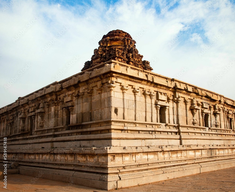 Fototapeta premium Temple ruins of Hampi, Karnataka, India