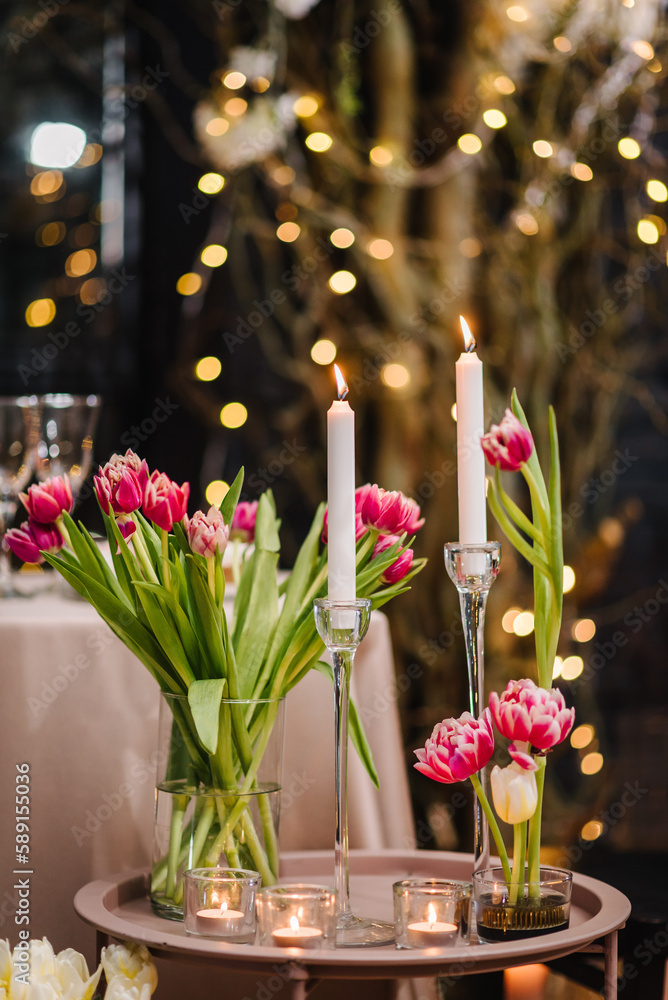 20 Ideas to Set a Romantic Table | Romantic dinner tables, Romantic table,  Dinner table setting