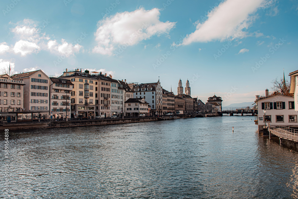 Zürich city and beautiful lake