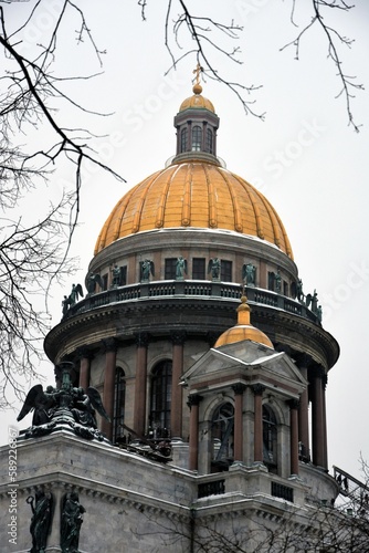 Obraz na płótnie Saint Isaacs cathedral in Saint Petersburg, Russia, in winter w salonie