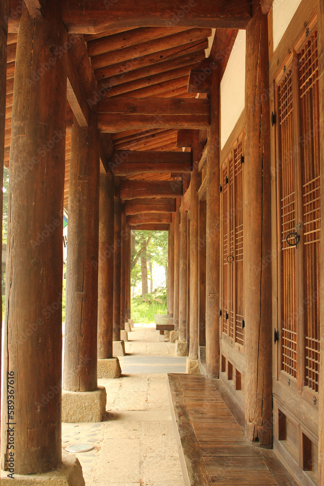 Wooden pillars of Hanok in 
Chun Cheon, South Korea