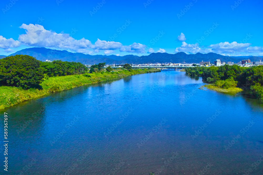 京都桂川、阪急京都線の桂川橋梁から見た北側の風景
