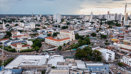 Fotografia aérea de área urbana de Cuiabá, capital do Mato Grosso