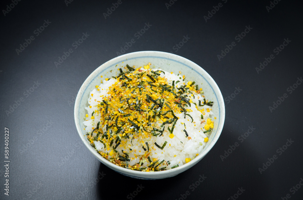 ときどき食べたくなるご飯にふりかけ玉子 ときどき食べたくなるご飯にふりかけ玉子