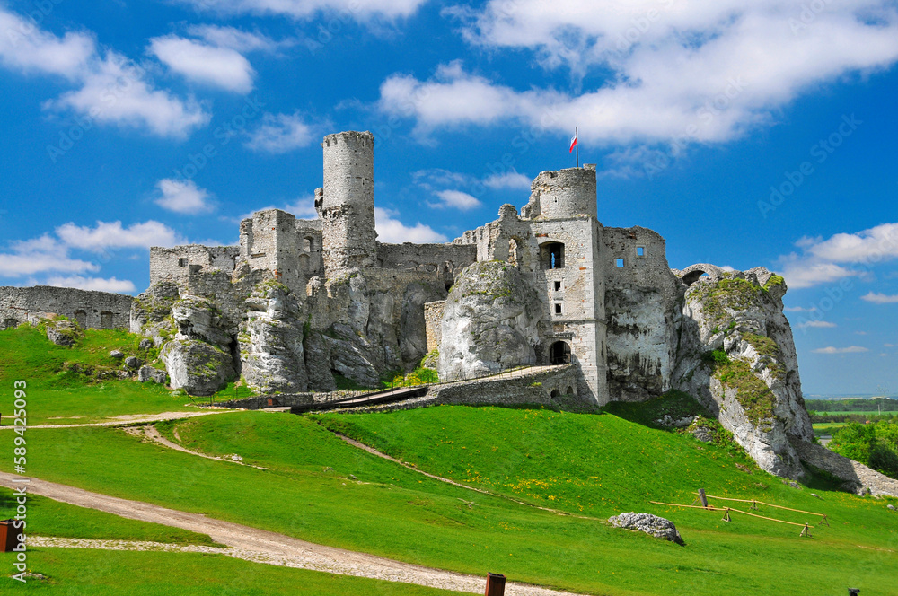 Ogrodzieniec Castle in the semi-mountainous highland region called the Polish Jura in south-central Poland.