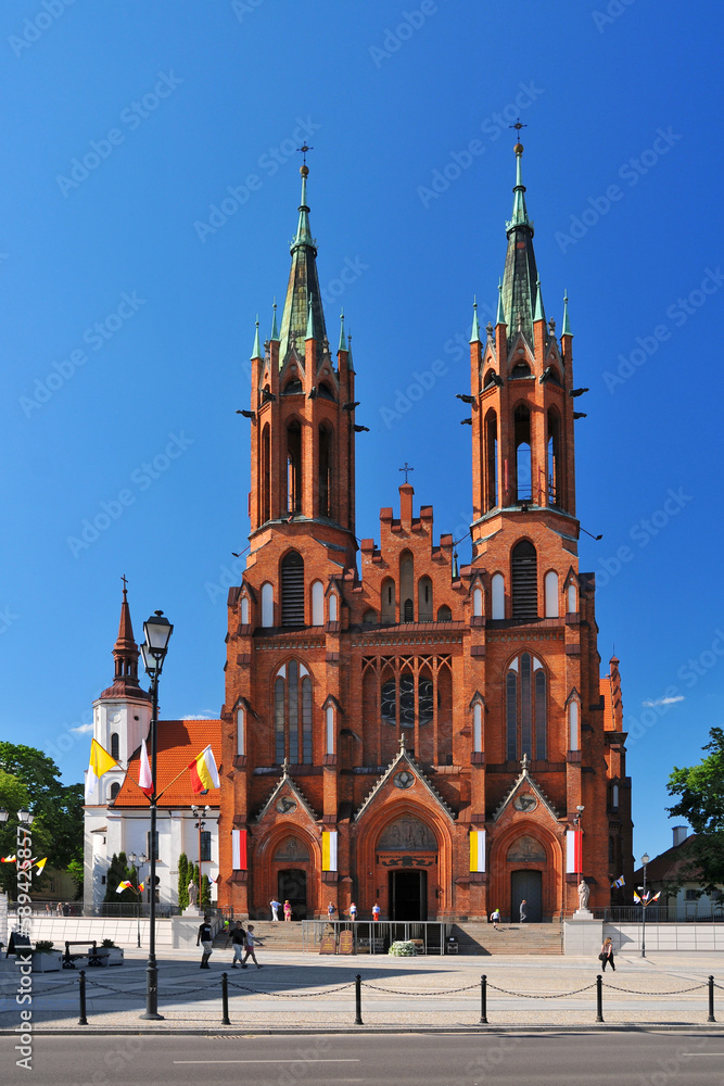 Bialystok - the largest city in northeastern Poland and the capital of the Podlaskie Voivodeship. Cathedral Basilica of the Assumption of the Blessed Virgin Mary.