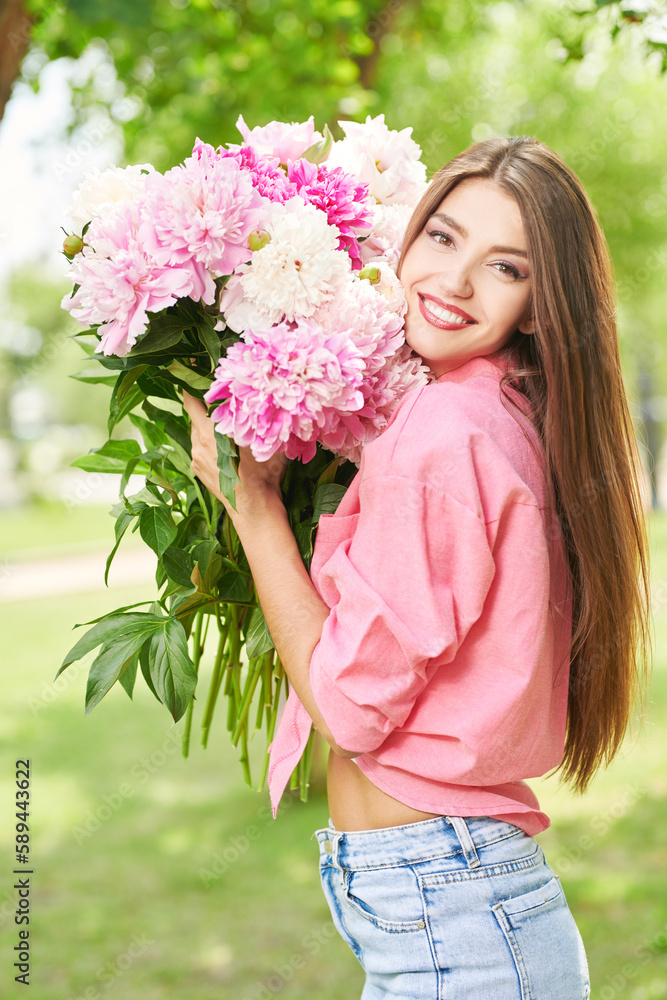 Fototapeta premium lady with flowers