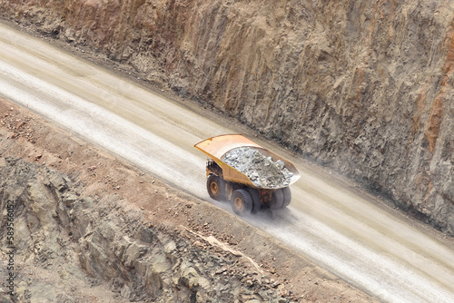 fully loaded mine truck driving out of the mine,  kalgoorlie, boulder, goldfields, western australia, australia, ozeanien photo