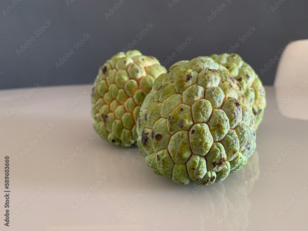 Obraz premium Fruta do conde alimento nutritivo 