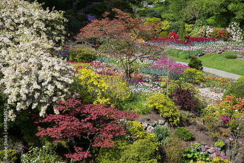 Butchart Gardens Vancouver Island has fantastic Springtime blooms