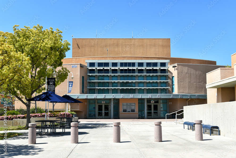 IRVINE, CALIFORNIA - 2 APR 2023: The Performing Arts Building On The ...