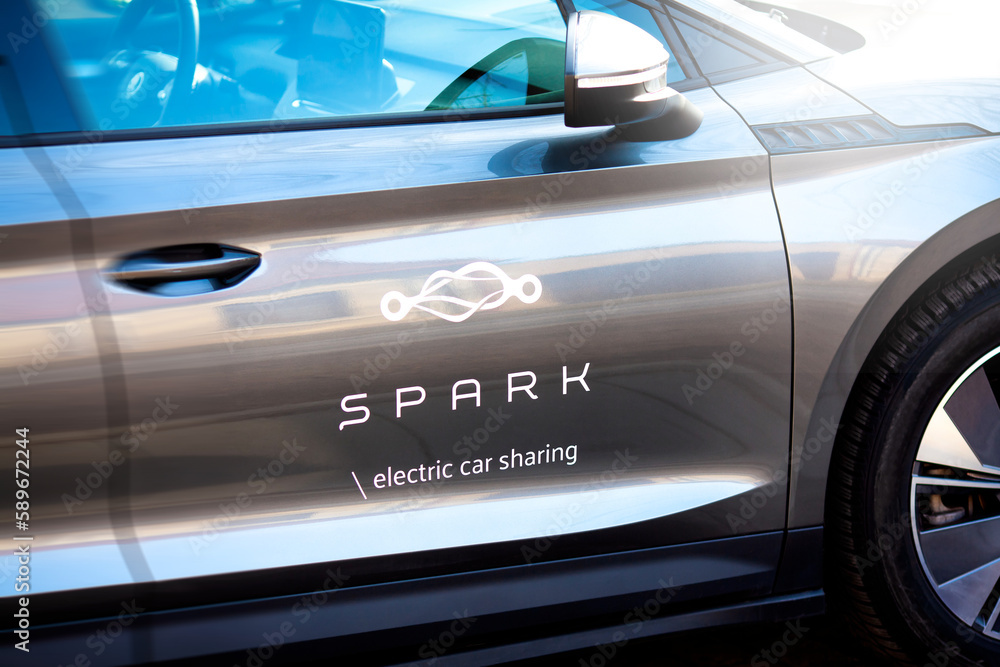 Foto de Vilnius, Lithuania, March 2023 Spark Electric Car Sharing