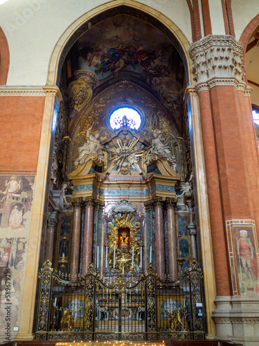 Obraz na płótnie Side chapel of San Petronio Basilica, Bologna w salonie