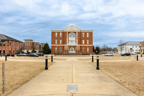 Tupelo, Mississippi City Hall photo