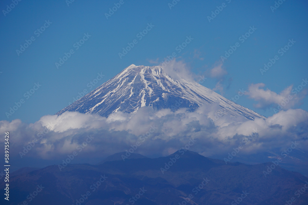 子抱き雲の富士山