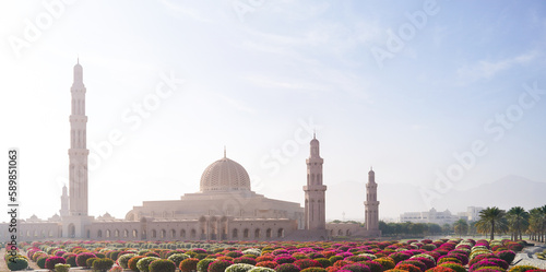 Große Sultan Qabus Moschee von Muscat im Sultanat von Oman.
 photo
