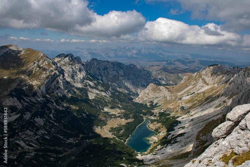 Obraz premium Beautiful scene from the top of Durmitor mountain of the blue Susicko lake in Montenegro