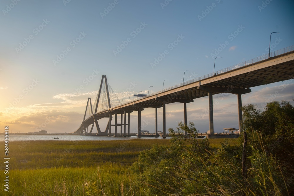 Fototapeta premium Beautiful shot of the Arthur Ravenel Jr Bridge in Charleston, Mount Pleasant