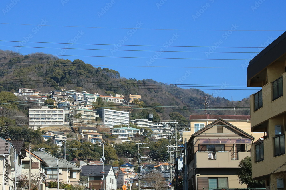 日本の山手の閑静な住宅街
