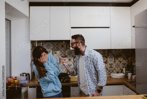 Bild auf Leinwand Domestic violence