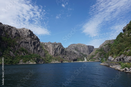 Felsenlanschaft in Norwegen mit Ausblick