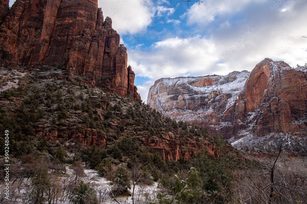 Naklejka premium Sunrise in the Canyons of Utah