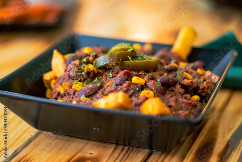 CHILLI CON CARNE FRIES