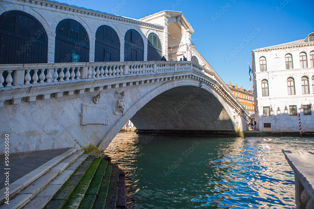 rialto bridge city