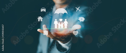 Cuadro en lienzo Insurance company clients take out the complete insurance concept