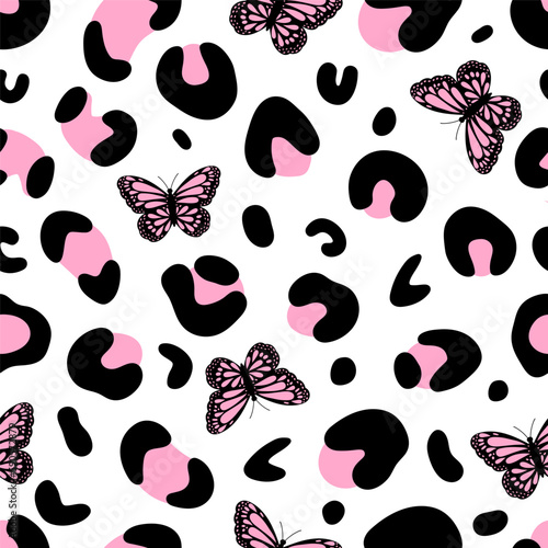 Leopard print with butterfly. Cat paw pattern with pink butterflies. Leopard vector seamless pattern. Leopard skin texture. For textiles, clothing, bed linen, office supplies.