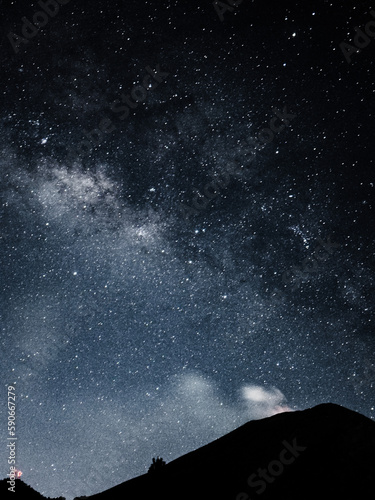 Milky Way next to the Popocatépetl volcano.