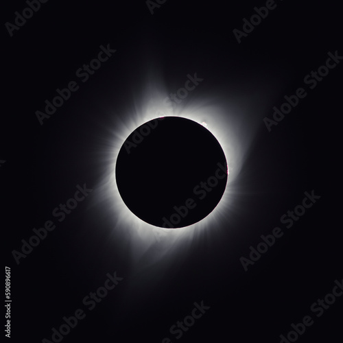 Inner solar corona seen during an eclipse